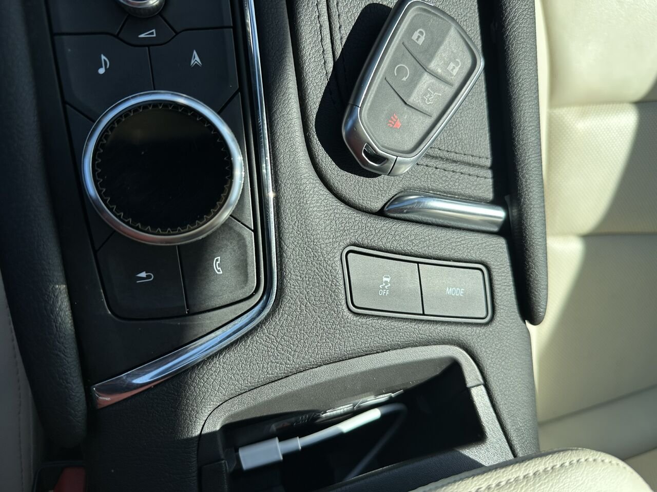 2024 CADILLAC XT5 SPORT Traction intégrale, 4 portes Sport White Gatineau - photo #12
