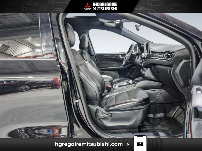2025 Ford Escape Black Blainville - photo #25
