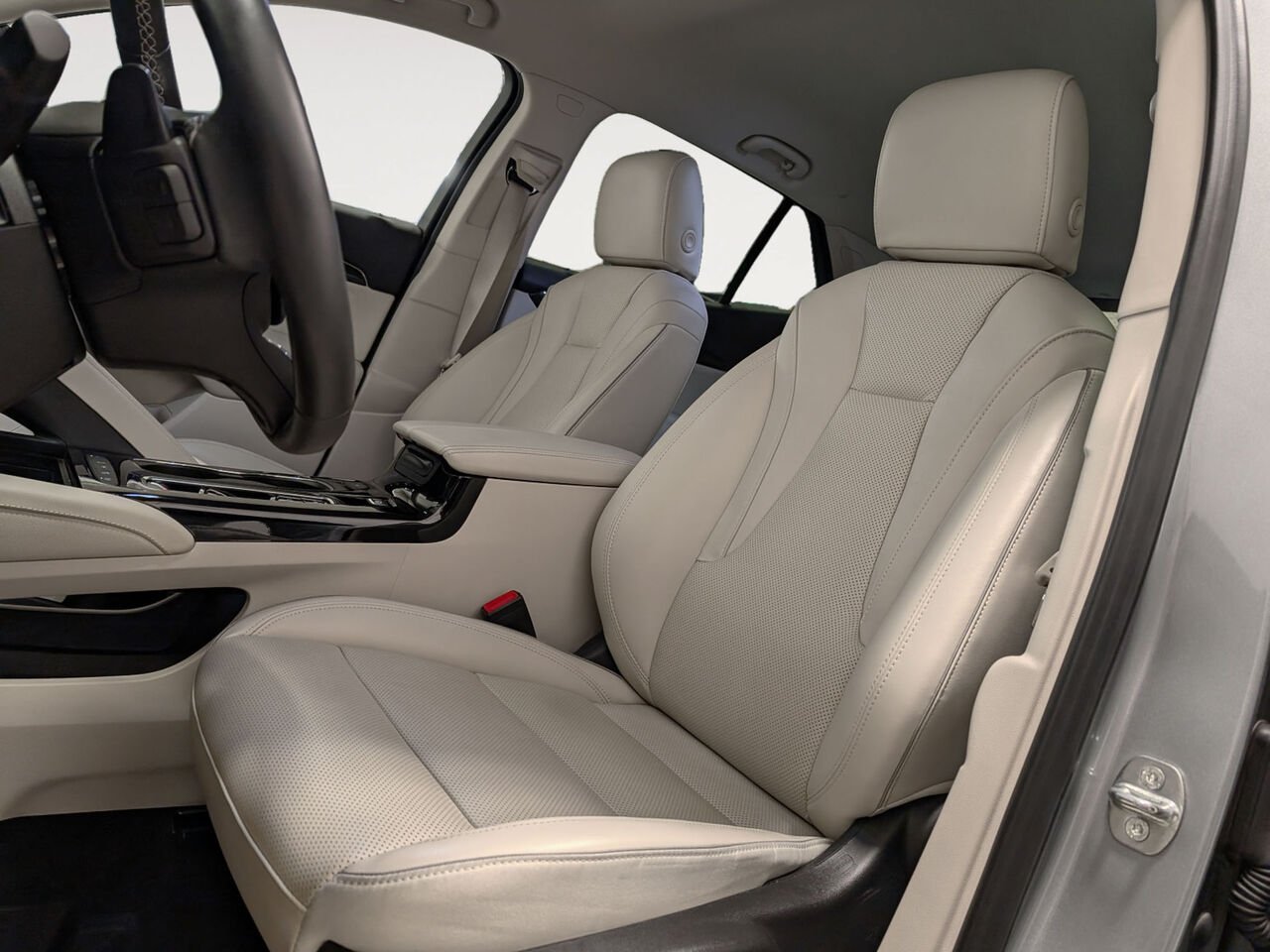 BUICK ENVISION AWD Essence Volant et Sièges Chauffants 2023 Gris Sherbrooke - photo #8