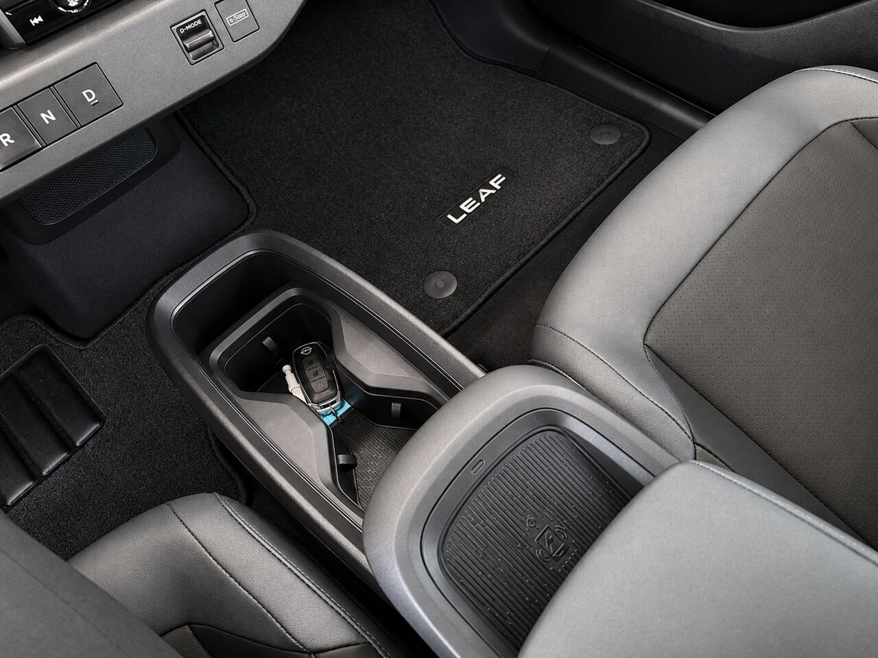 NISSAN LEAF LEAF SV+ 2026 Blanc Everest nacré triple couche Châteauguay - photo #12