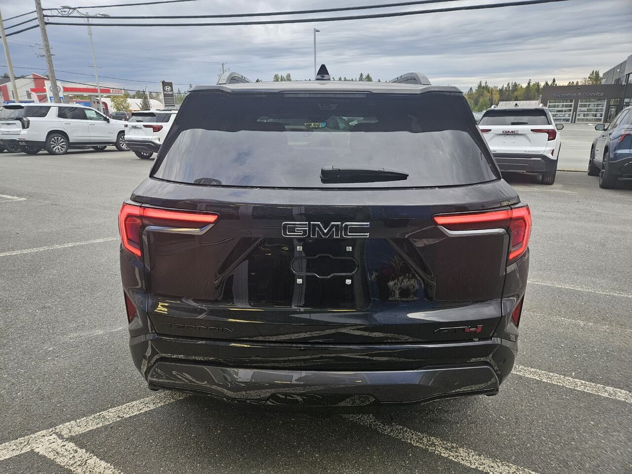 GMC Terrain AT4 4 portes TI 2027 Ébène crépuscule métallisé Thetford Mines - photo #5