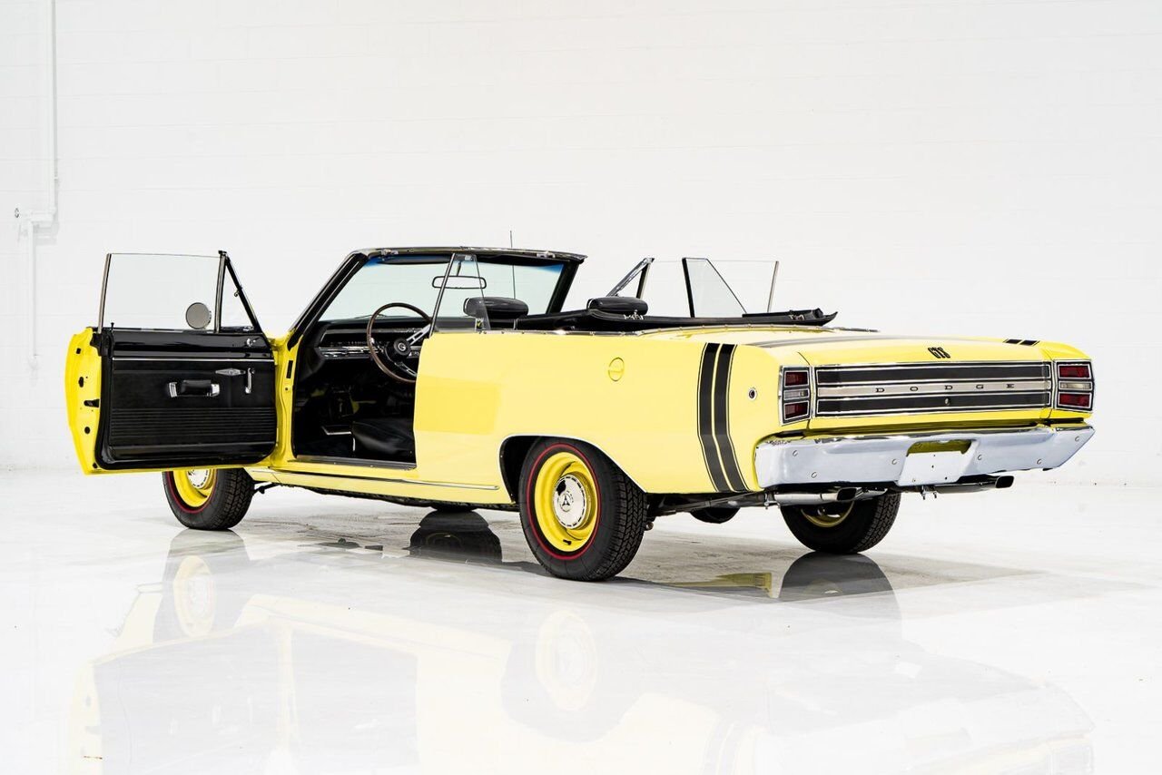 Dodge Dart *PRIX EN USD* GTS Conv Matching #s 340 cu in With Original Built Sheet 1968 Jaune Montréal - photo #91
