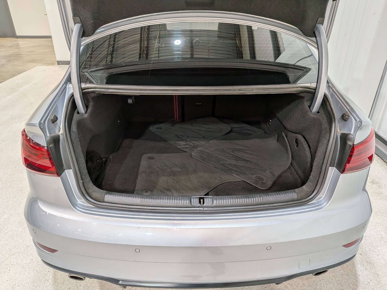 2020 Audi A3 Sedan Technik 45 TFSI quattro Silver Val-David - photo #8
