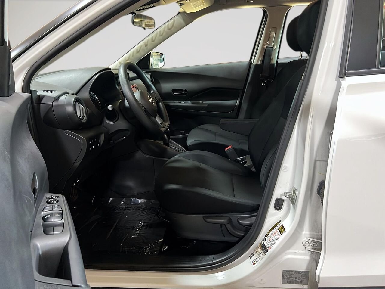 Nissan Kicks S 2024 Blanc Québec - photo #8