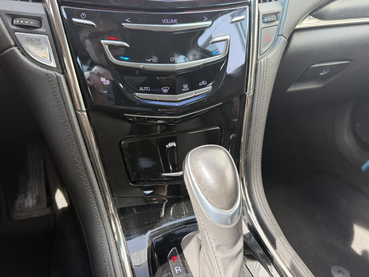 Cadillac ATS IMPECCABLE! JAMAIS ACCIDENTÉ 2015 Rouge Laval - photo #22