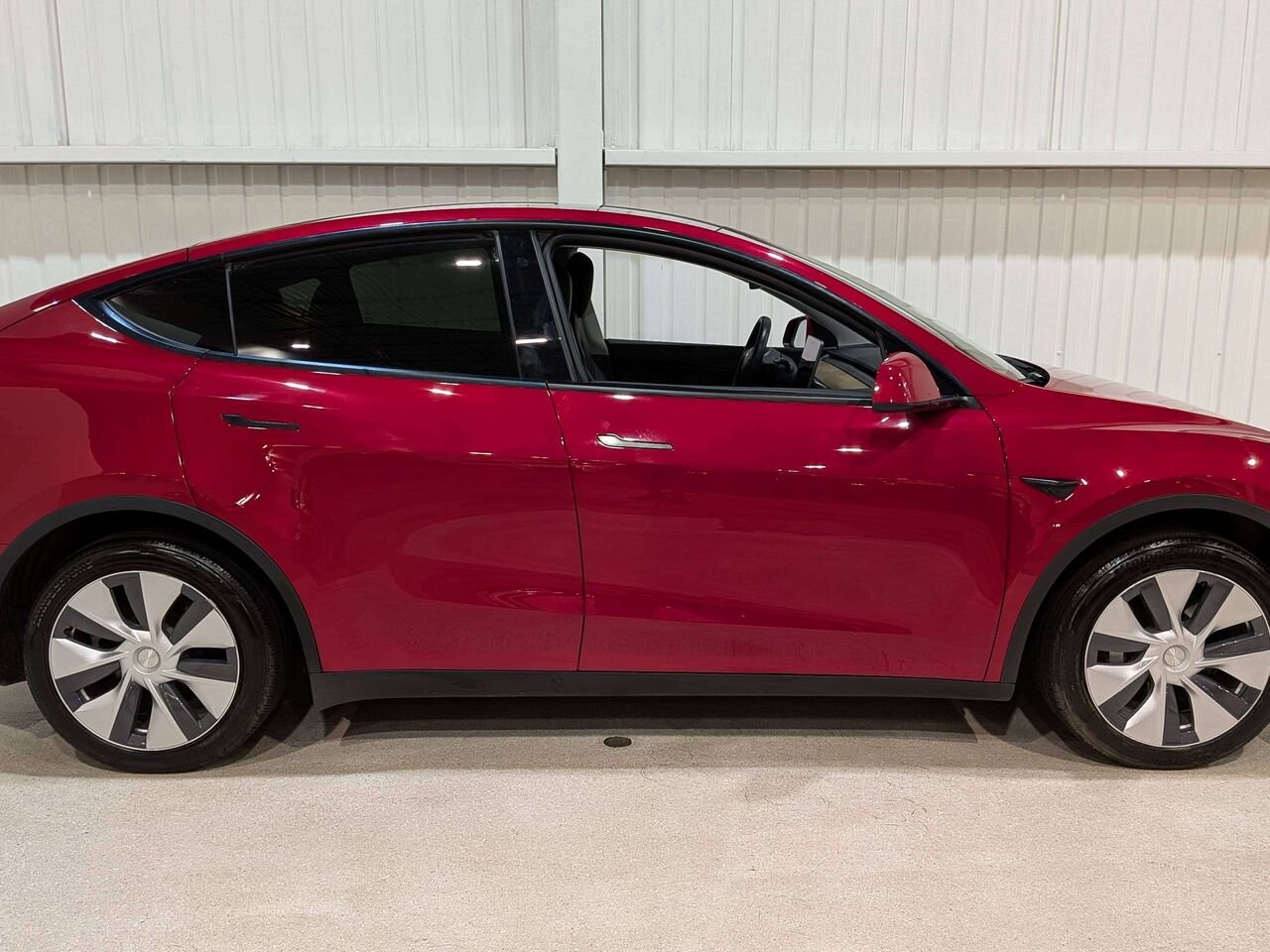 2020 Tesla Model Y Long Range AWD Red Val-David - photo #7