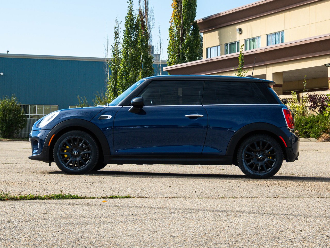 2017 MINI Cooper Hardtop 3dr HB Blue Sherwood Park - photo #10