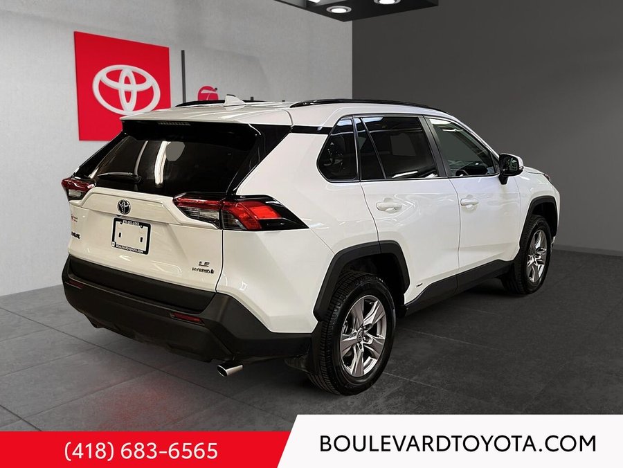 Toyota RAV4 Hybride LE, AWD 2022 Blanc