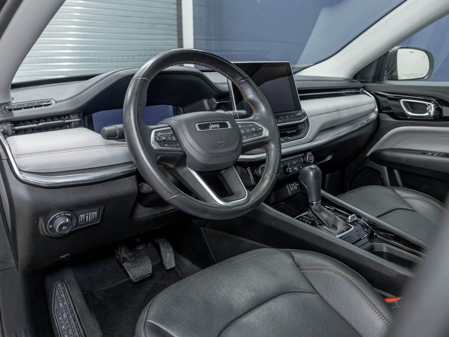 Jeep Compass LIMITED 4X4 *TOIT* NAV CUIR SIÈGES VENTIL ALPINE 2022 gray