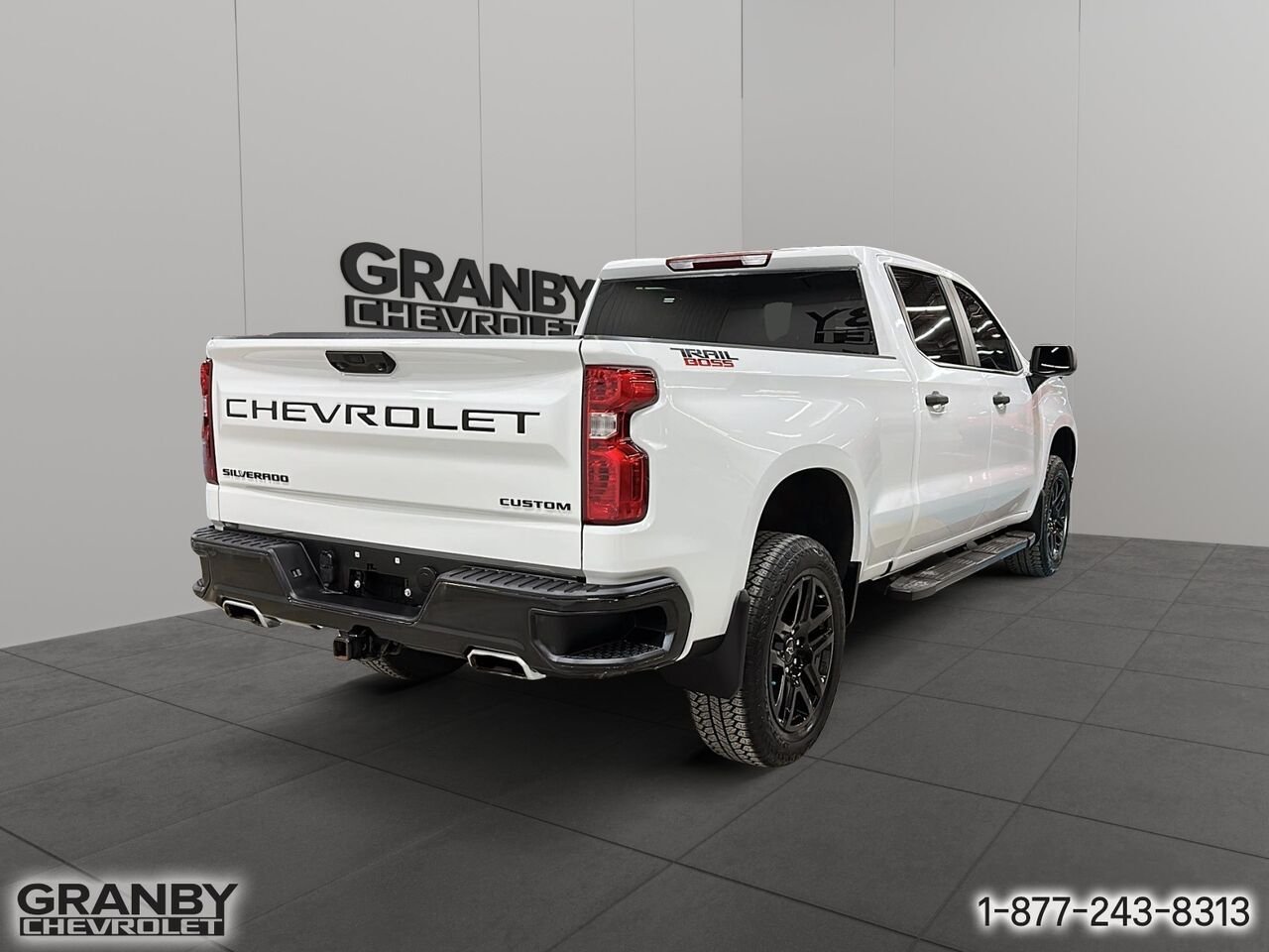 Chevrolet Silverado 1500 Custom Trail Boss Boite 6,6 V8 | G3711 2024 Blanc Granby - photo #4