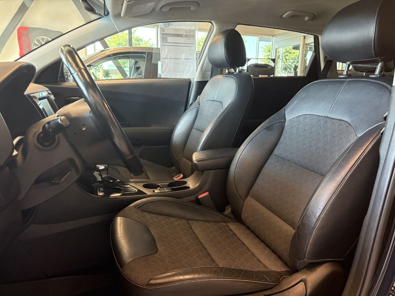 2019 Kia Niro Grey Saint-Eustache - photo #9