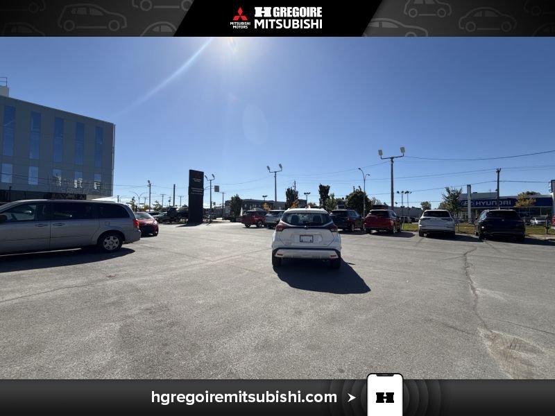 2024 Nissan Kicks White Laval - photo #8