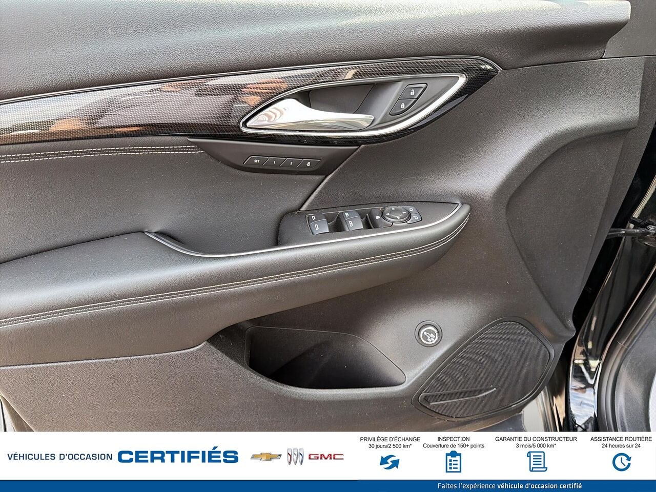BUICK ENVISION Essence 4 portes TI 2022 Noir Montmagny - photo #9