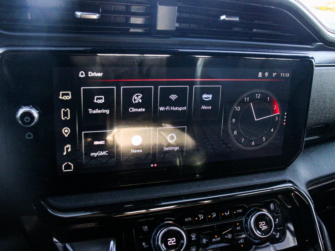 2024 GMC Sierra 3500HD 4WD Crew Cab 159 AT4 White Sherwood Park - photo #24