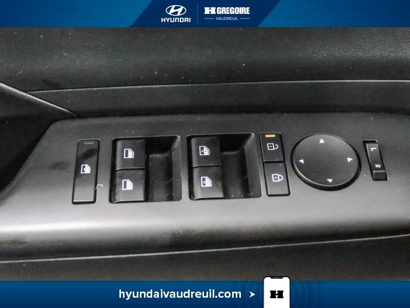 2024 Hyundai Kona Grey Blainville - photo #16