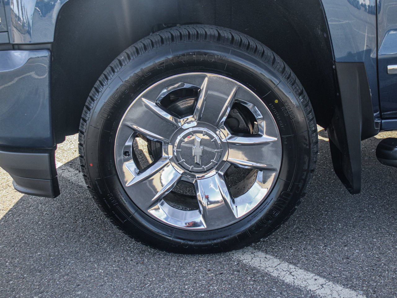 2018 Chevrolet Silverado 1500 4WD Crew Cab 143.5 LTZ w/2LZ Blue Sherwood Park - photo #11