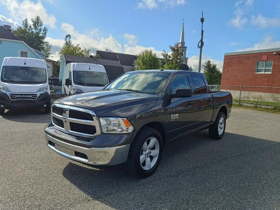 RAM 1500 Classic 2023 2023 Gris