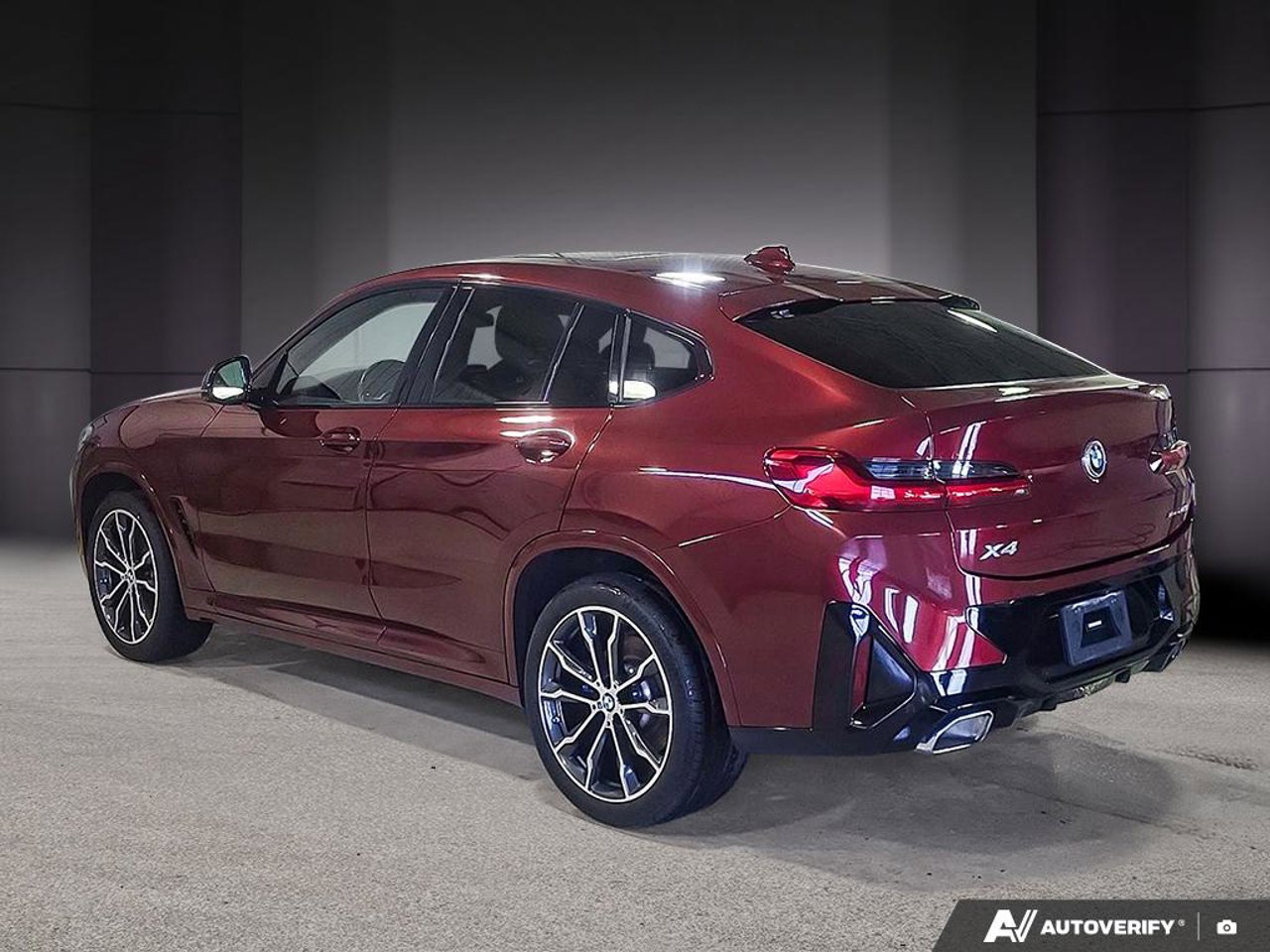 2023 BMW X4 5UX33DT04P9P71072 Red Mirabel - photo #2