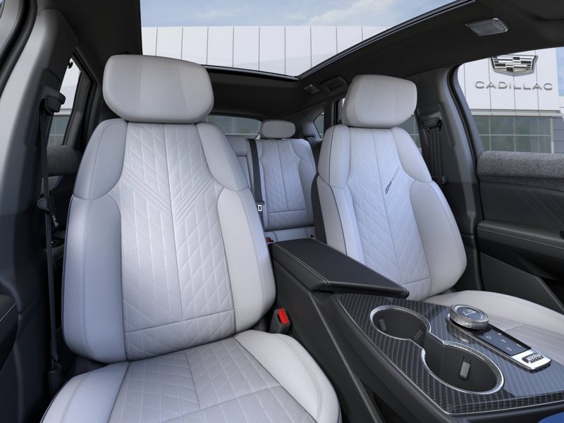 2027 CADILLAC OPTIQ OPTIQ-V 4 portes Black Raven Laval - photo #5