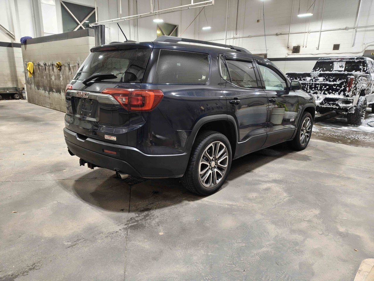 2017 GMC Acadia AWD 4dr SLT w/SLT-1 Blue Sherwood Park - photo #5
