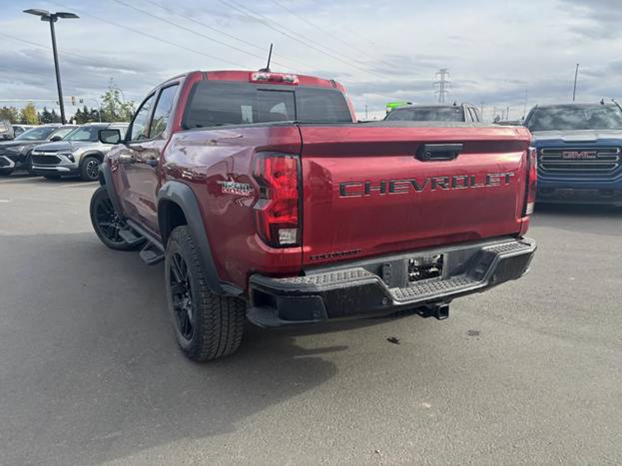 2024 Chevrolet Colorado 4WD Crew Cab Trail Boss Red Sherwood Park - photo #3