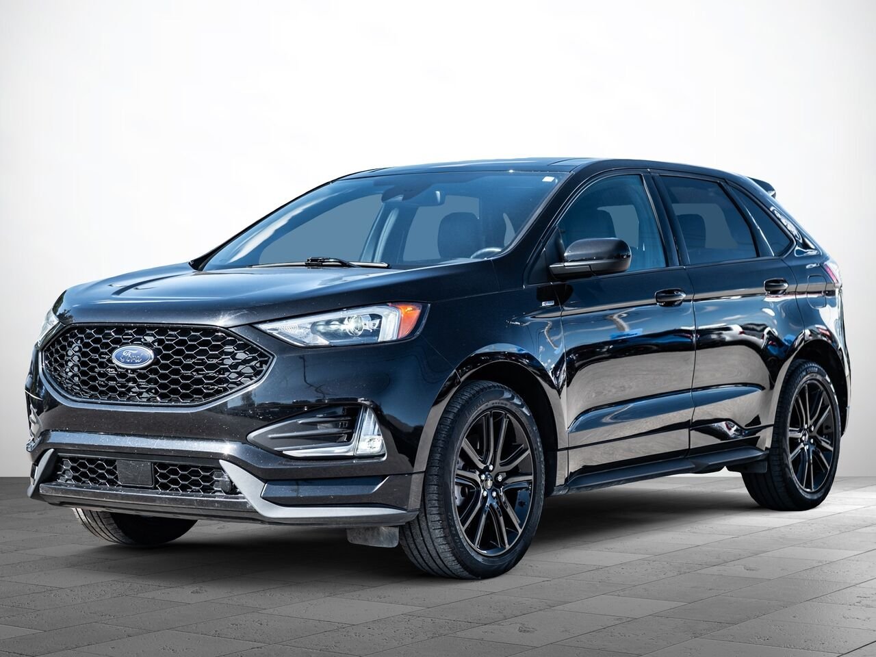 2022 Ford Edge Black Sainte-Julienne - photo #0