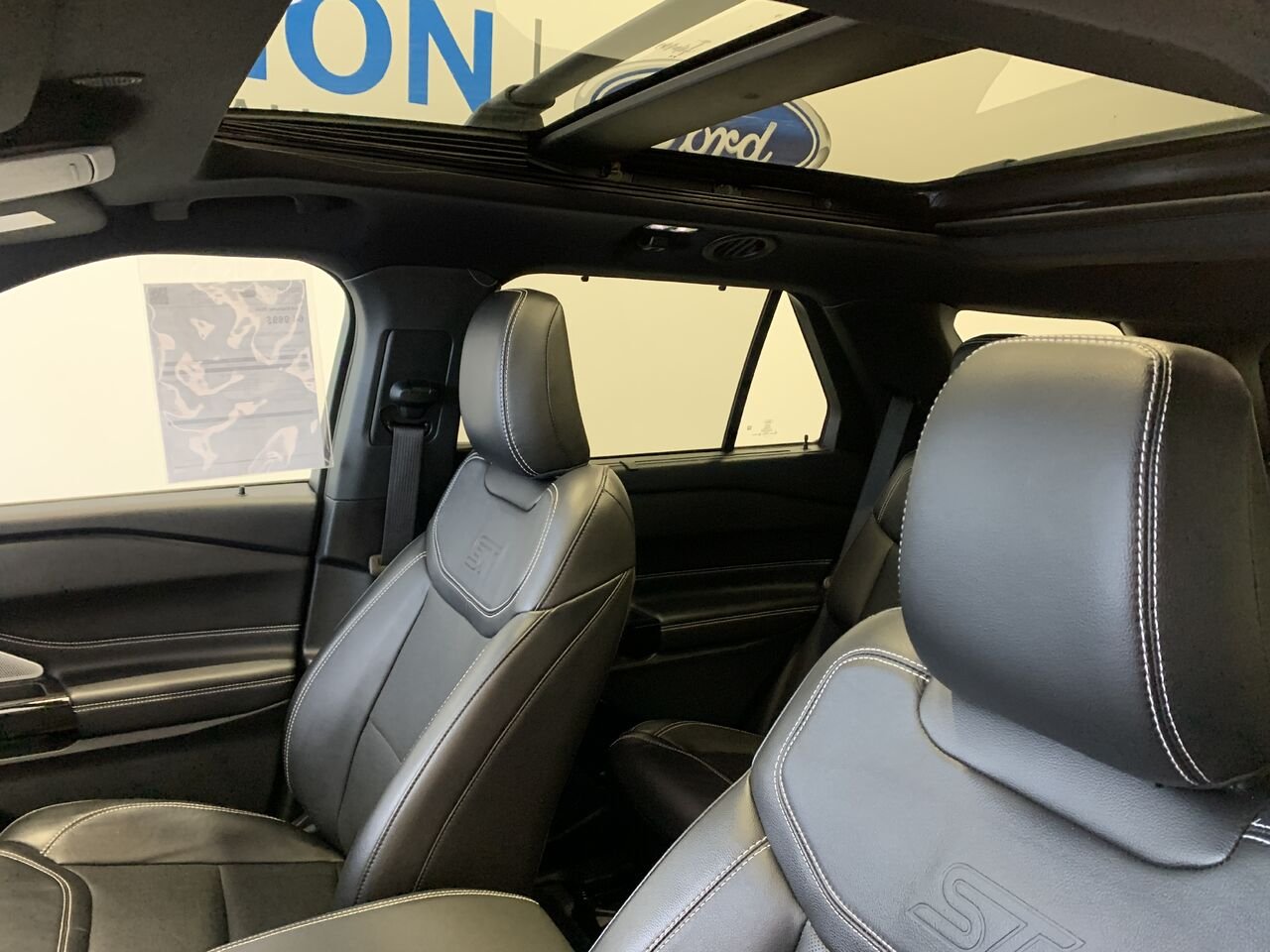 Ford Explorer ST AWD EXPLORER ST 4WD 2024 Blanc Châteauguay - photo #28