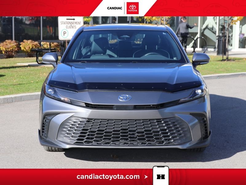 2025 Toyota Camry Grey Laval - photo #2