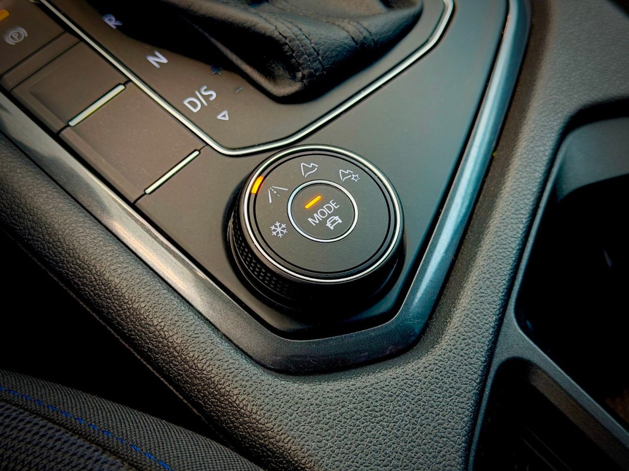 2021 Volkswagen Tiguan Notre-Dame-des-Prairies - photo #32