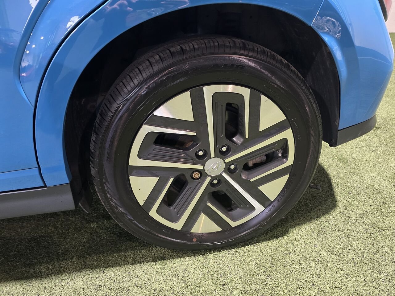 2023 Hyundai Kona Electric Blue  - photo #23