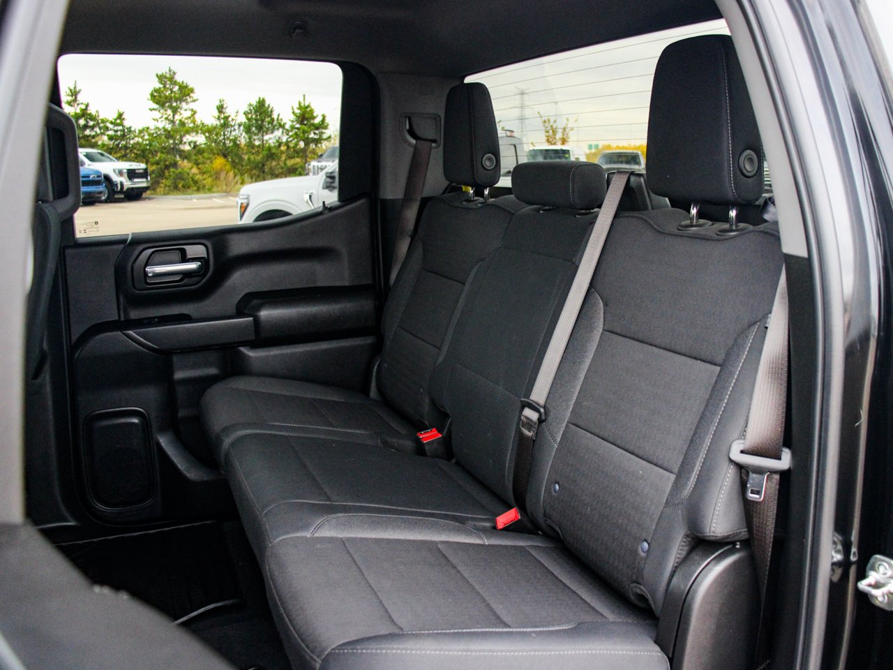2025 Chevrolet Silverado 1500 4WD Crew Cab 147 Custom Black Sherwood Park - photo #26