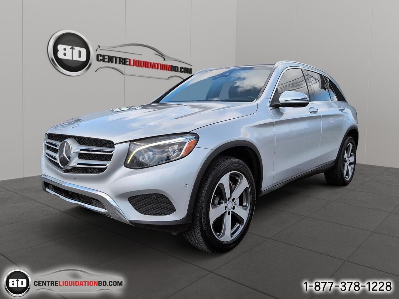 2017 Mercedes-Benz GLC GLC 300 4MATIC | BD0390 Silver Granby - photo #0