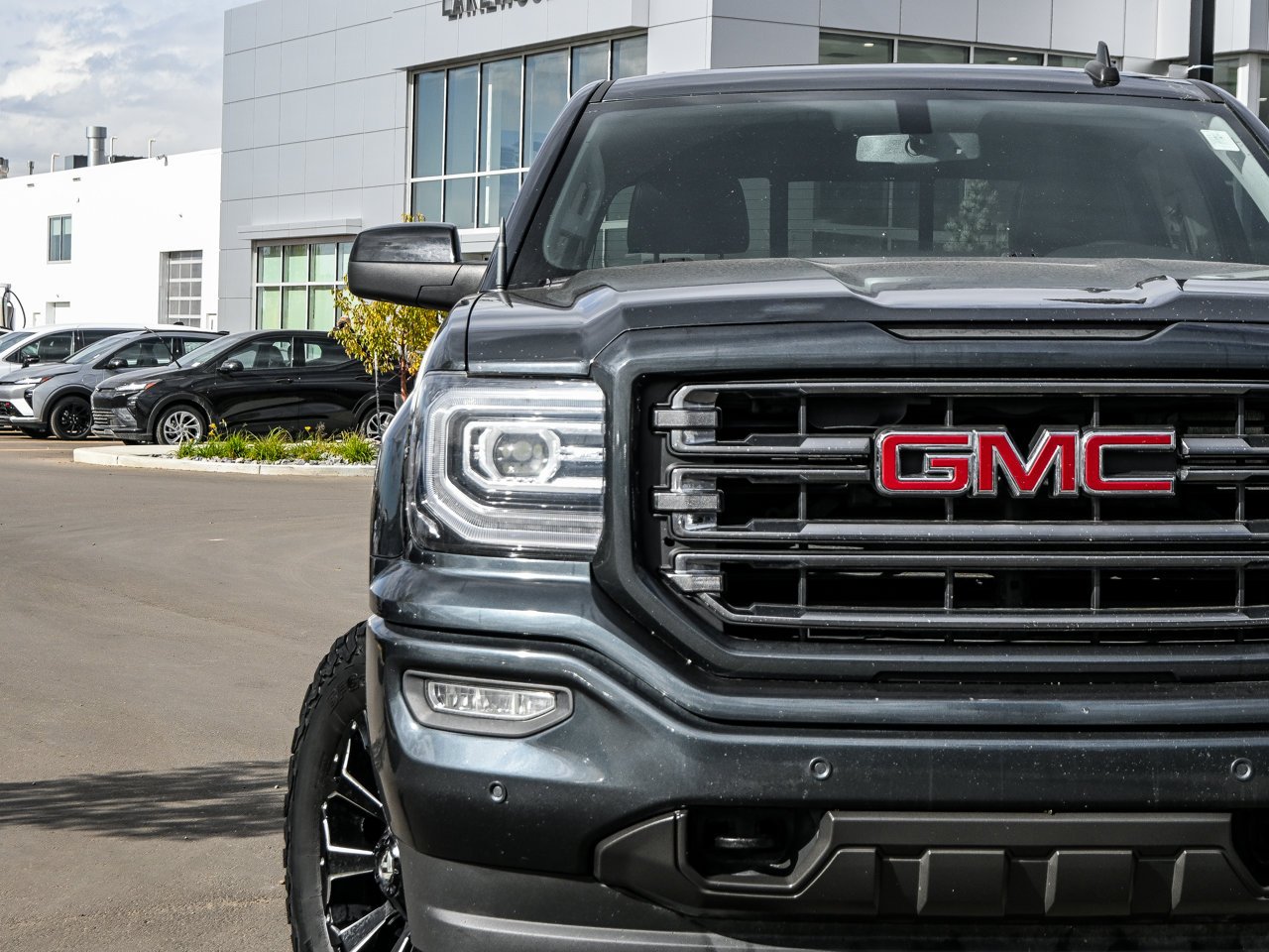 2018 GMC Sierra 1500 4WD Crew Cab 143.5 SLT Grey Sherwood Park - photo #4