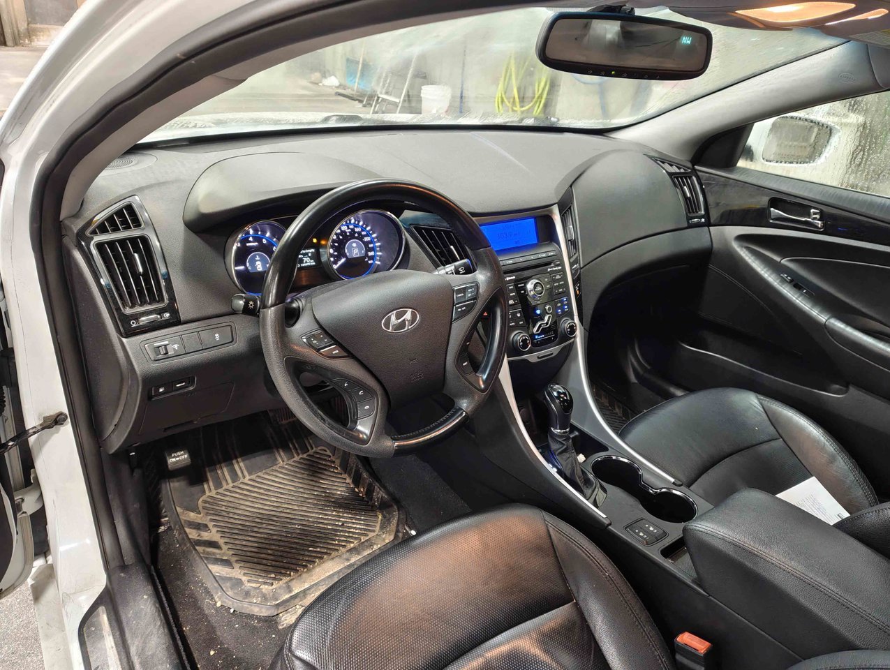 2011 Hyundai Sonata 4dr Sdn 2.4L Auto Limited Glacier White Pearl Sherwood Park - photo #6