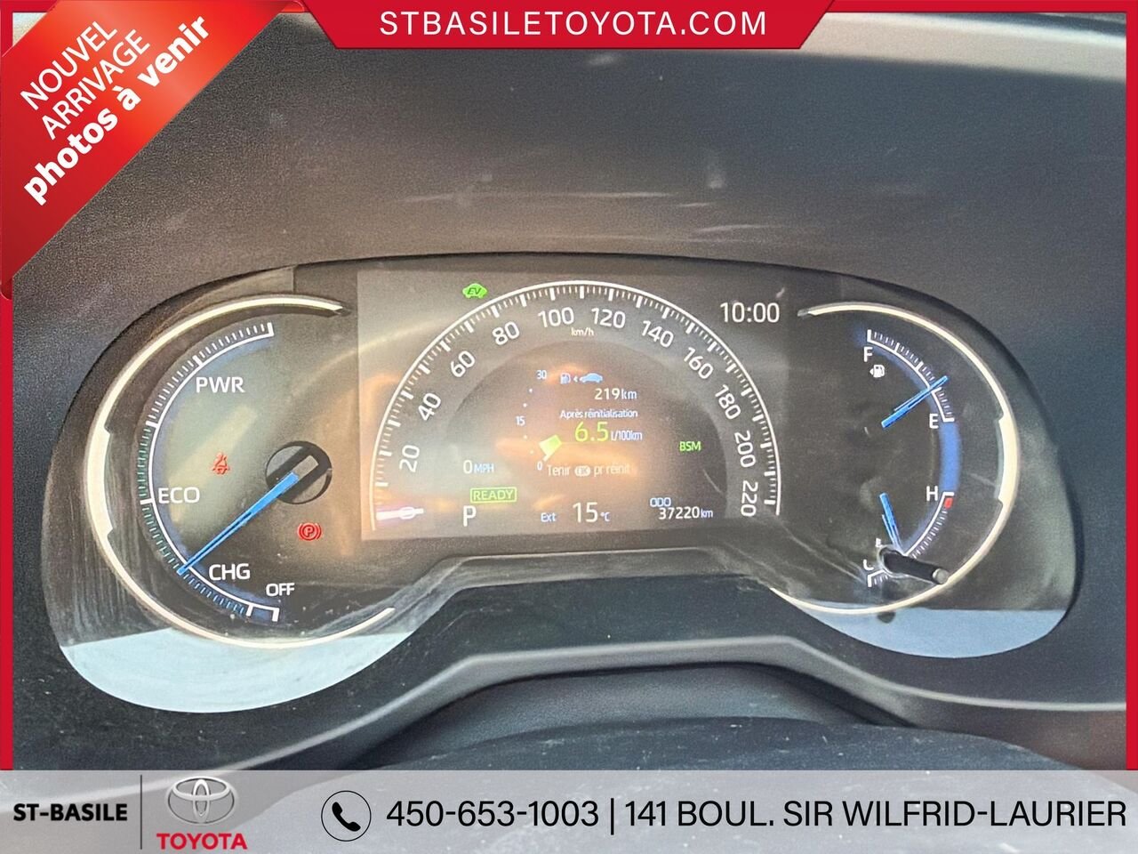 TOYOTA RAV4 Hybride 2023 Blanc Saint-Basile-le-Grand - photo #13