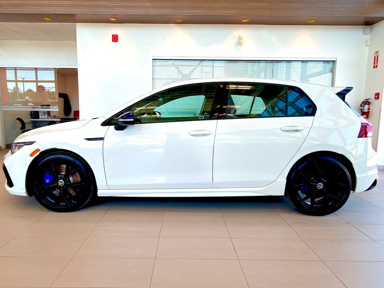 Volkswagen Golf R 2023 Blanc Notre-Dame-des-Prairies - photo #10