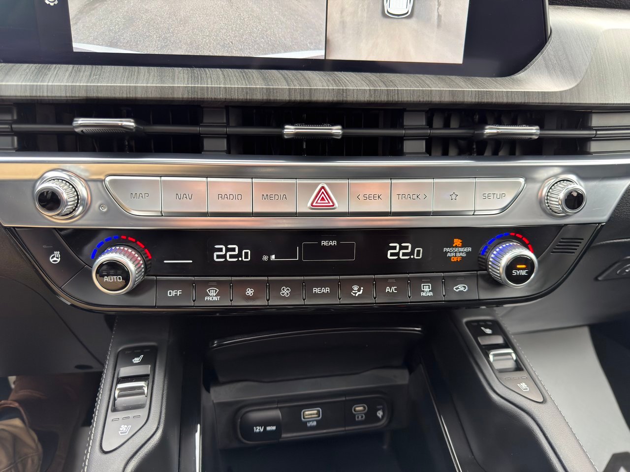 2023 Kia Telluride White Thetford Mines - photo #29