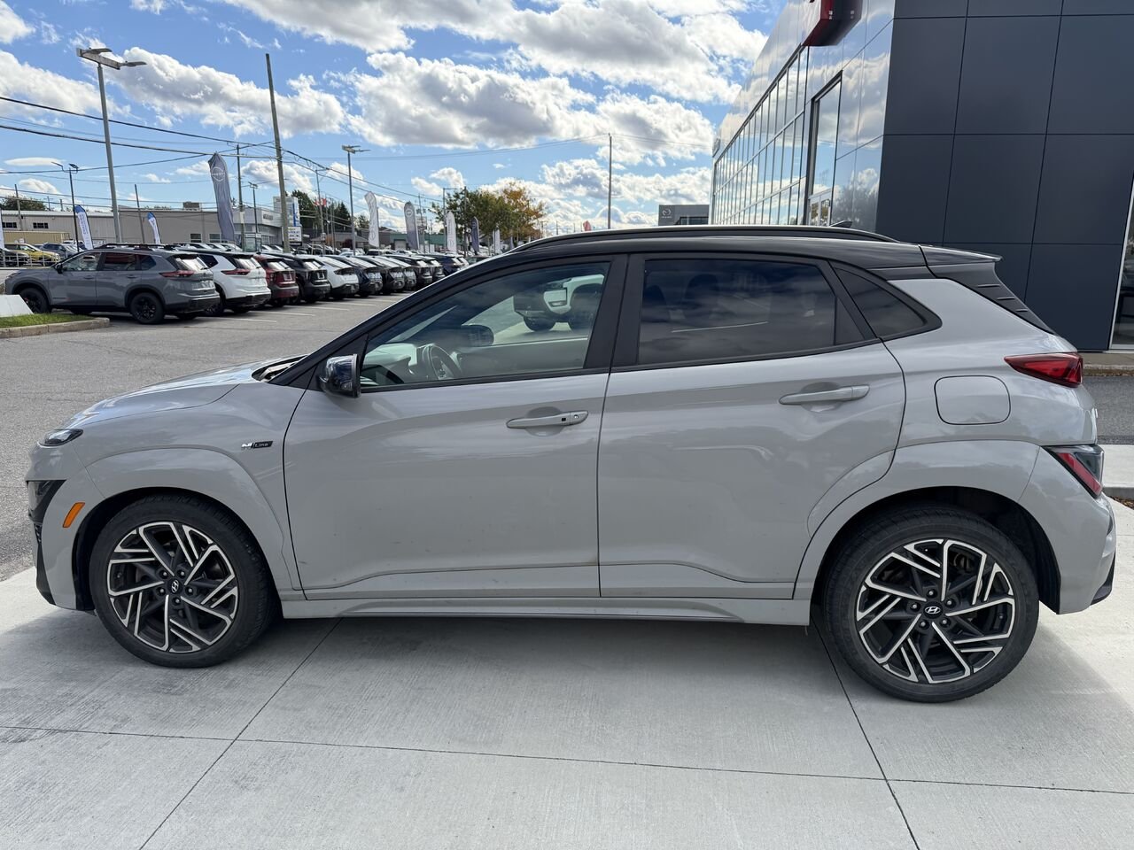 Hyundai Kona 1.6T N Line TI avec toit bicolore 2023 Gris Châteauguay - photo #13