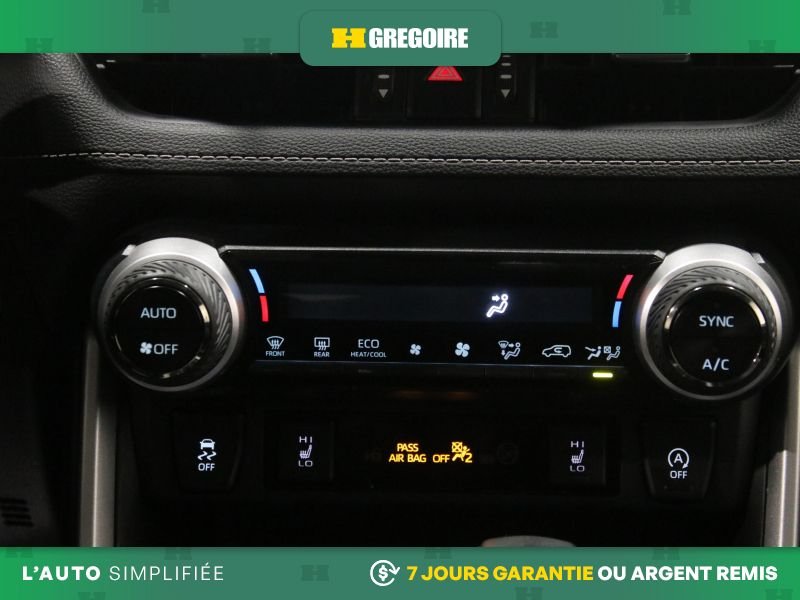 2023 Toyota Rav 4 White Saint-Eustache - photo #25