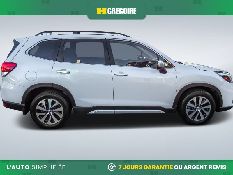 2019 Subaru Forester White Blainville - photo #10