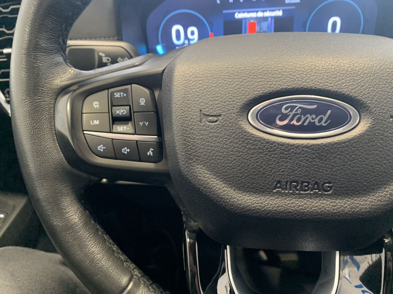 Ford RANGER LARIAT SUPERCREW 4WD LARIAT cabine SuperCrew 4RM caisse de 5 pi 2024 Noir Châteauguay - photo #41