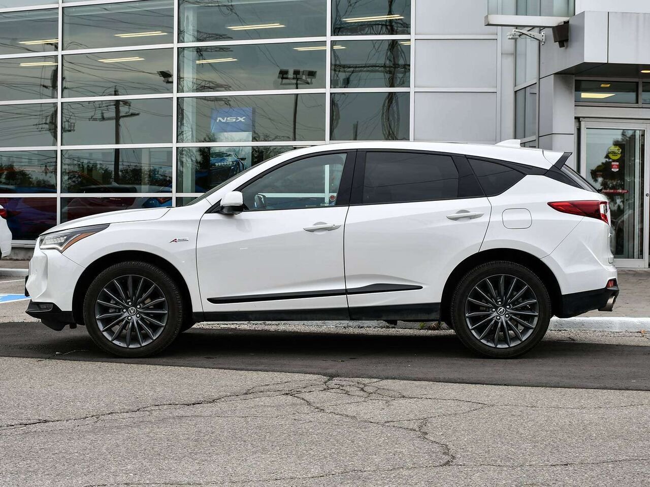 2024 Acura RDX Platinum Elite A-spec - Acura Certified White Etobicoke - photo #5