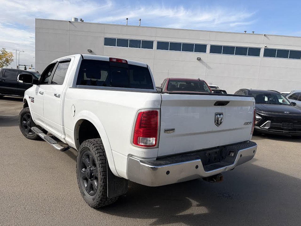 2015 Ram 2500 4WD Crew Cab 149 Laramie White Sherwood Park - photo #3
