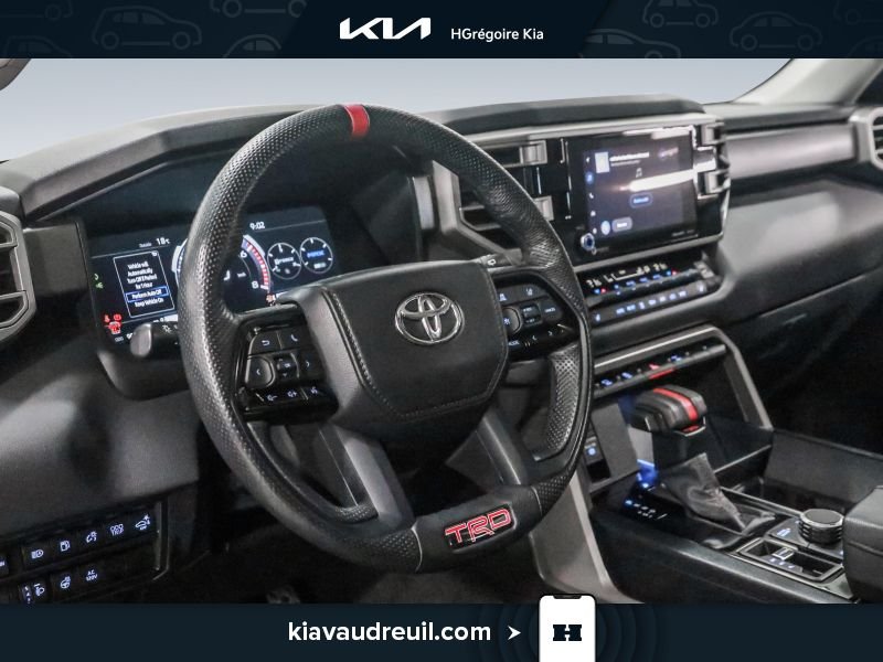 2024 Toyota Sequoia Grey Blainville - photo #10