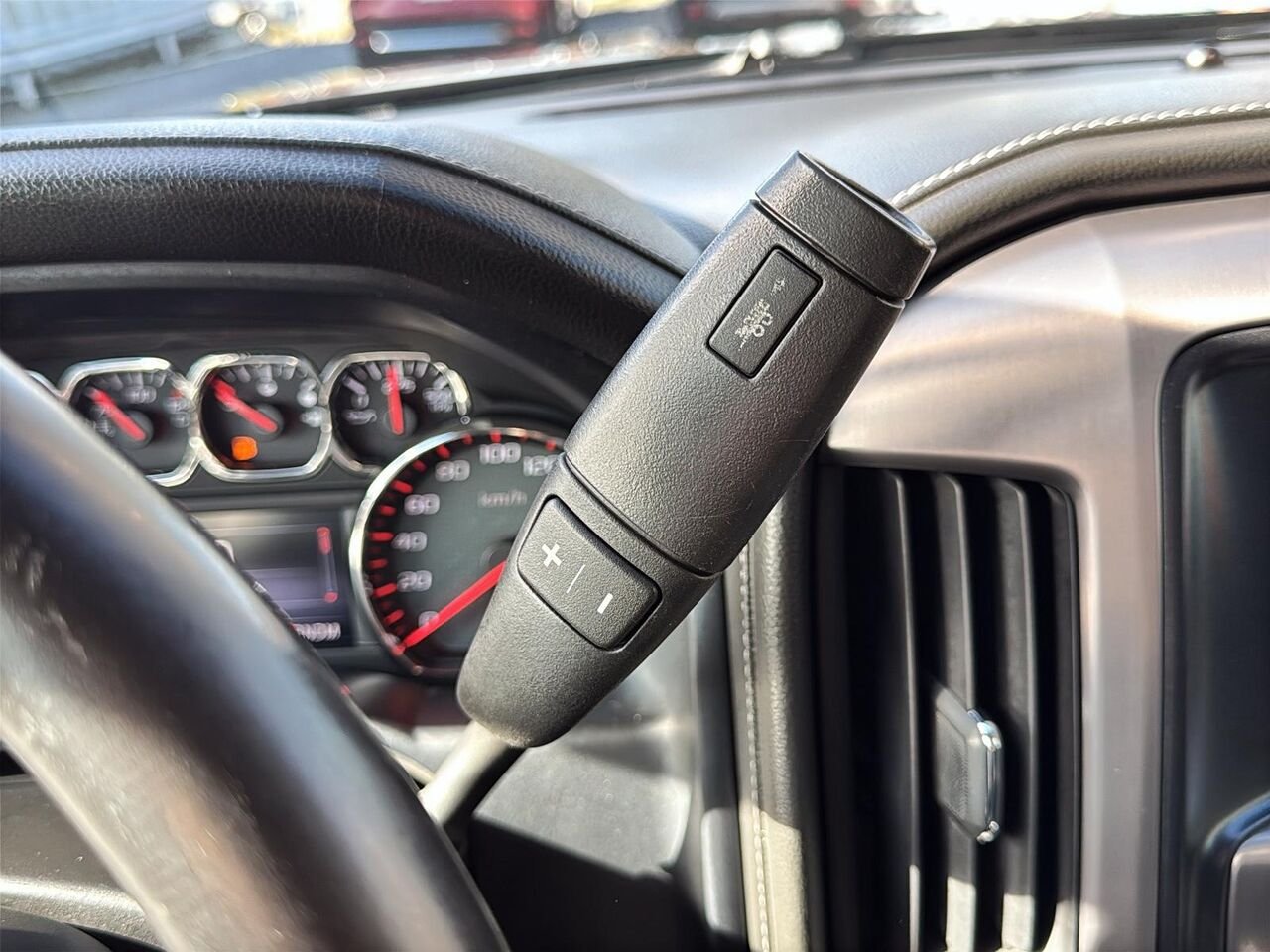 GMC Sierra 1500 SLE cabine multiplace 4RM, 153,0 po 2015 Noir Saint-Hyacinthe - photo #13