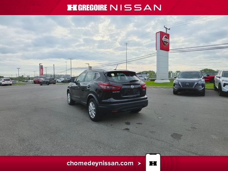 Nissan Qashqai CP7375 | SV AWD Mag Caméra Volant Chanffant à partir 2.99% 2021 Noir Laval - photo #5