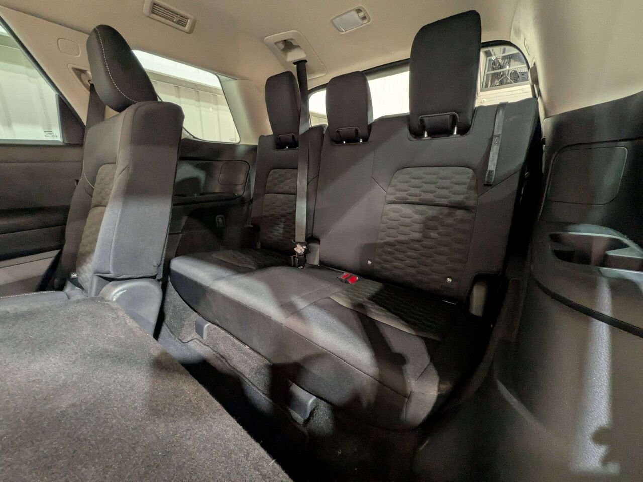 2024 Nissan Pathfinder S 4WD Black Val-David - photo #11