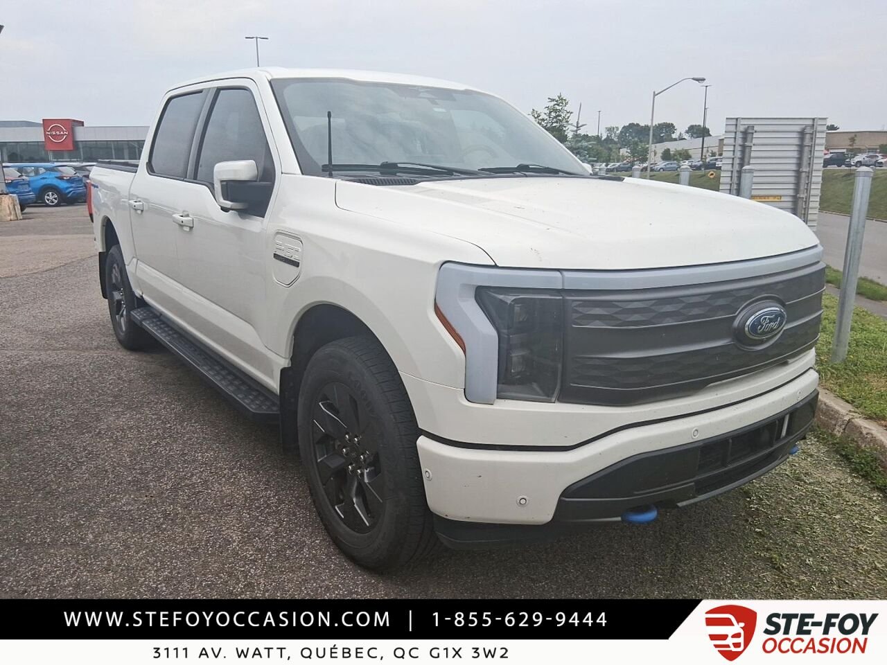 2023 Ford F-150 Lightning LARIAT SuperCrew LONG RANGE White Québec - photo #0