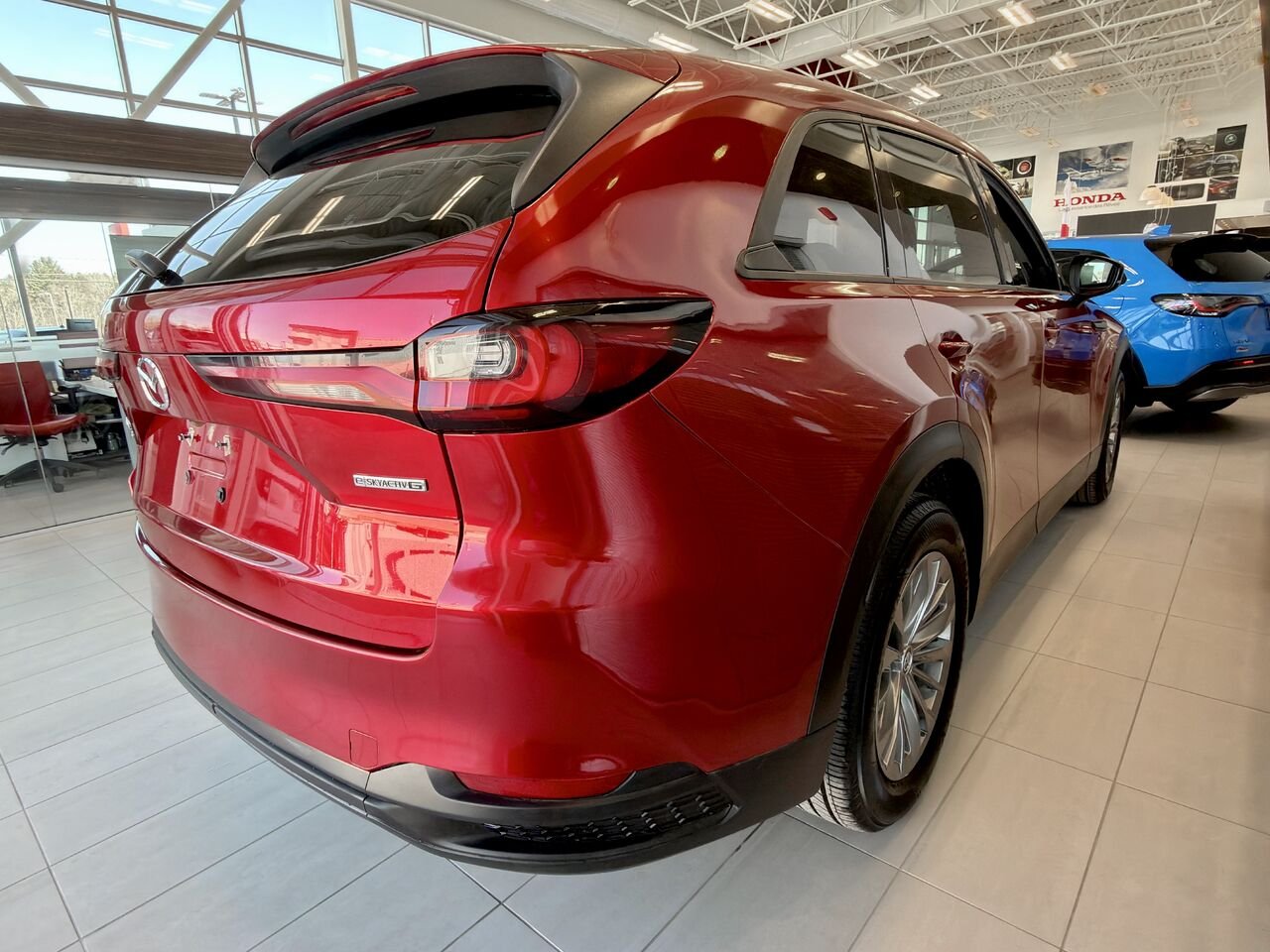 2024 Mazda CX-90 hybride léger Red Notre-Dame-des-Prairies - photo #10