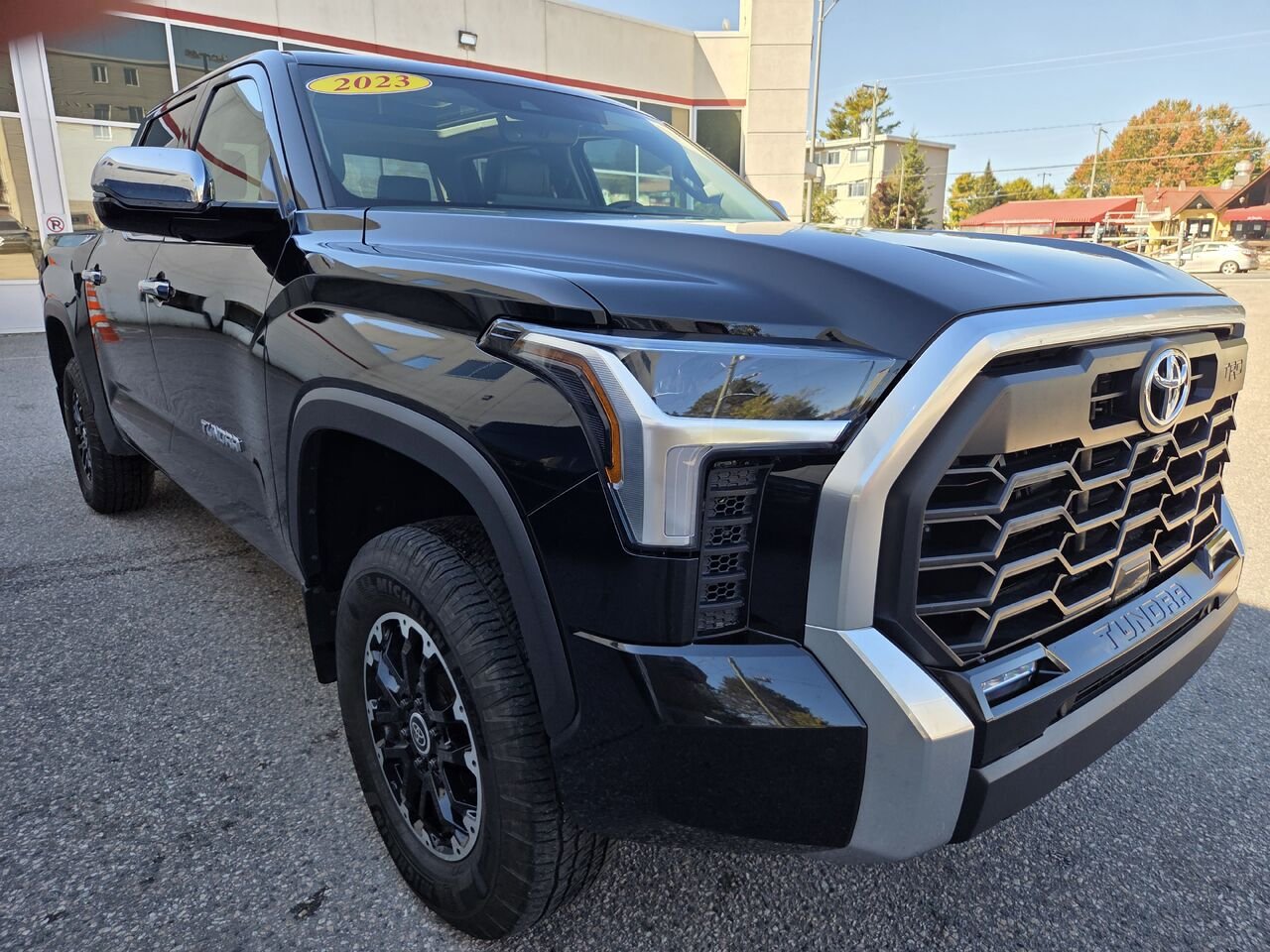 2023 Toyota TUNDRA LIMITED Black Mont-Laurier - photo #2